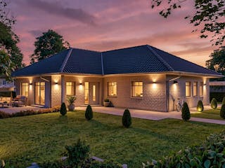 Massivhaus Lobbe von TIMOWA Massivhäuser Schlüsselfertig ab 347900€, Bungalow Außenansicht 2