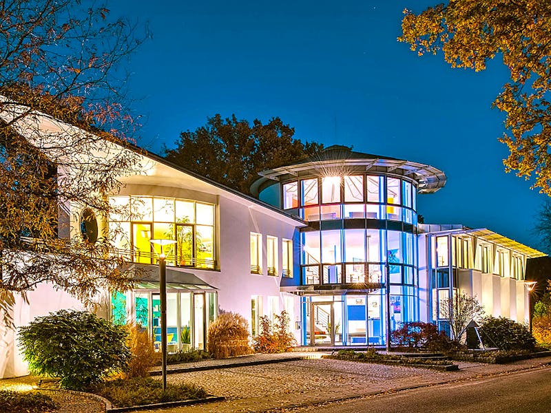 Massivhausanbieter planen + bauen