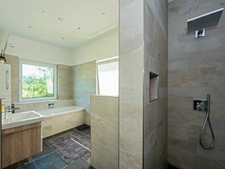 Massivhaus Pultus von ROTH MASSIVHAUS Schlüsselfertig ab 365000€, Pultdachhaus Innenansicht 5