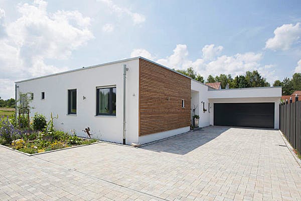 77d8af43_portraitblock1