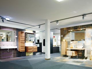 Badabteilung in der Ausstellung zur Bemusterung