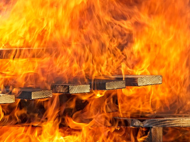 Brennendes Holz