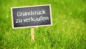 Grundstück