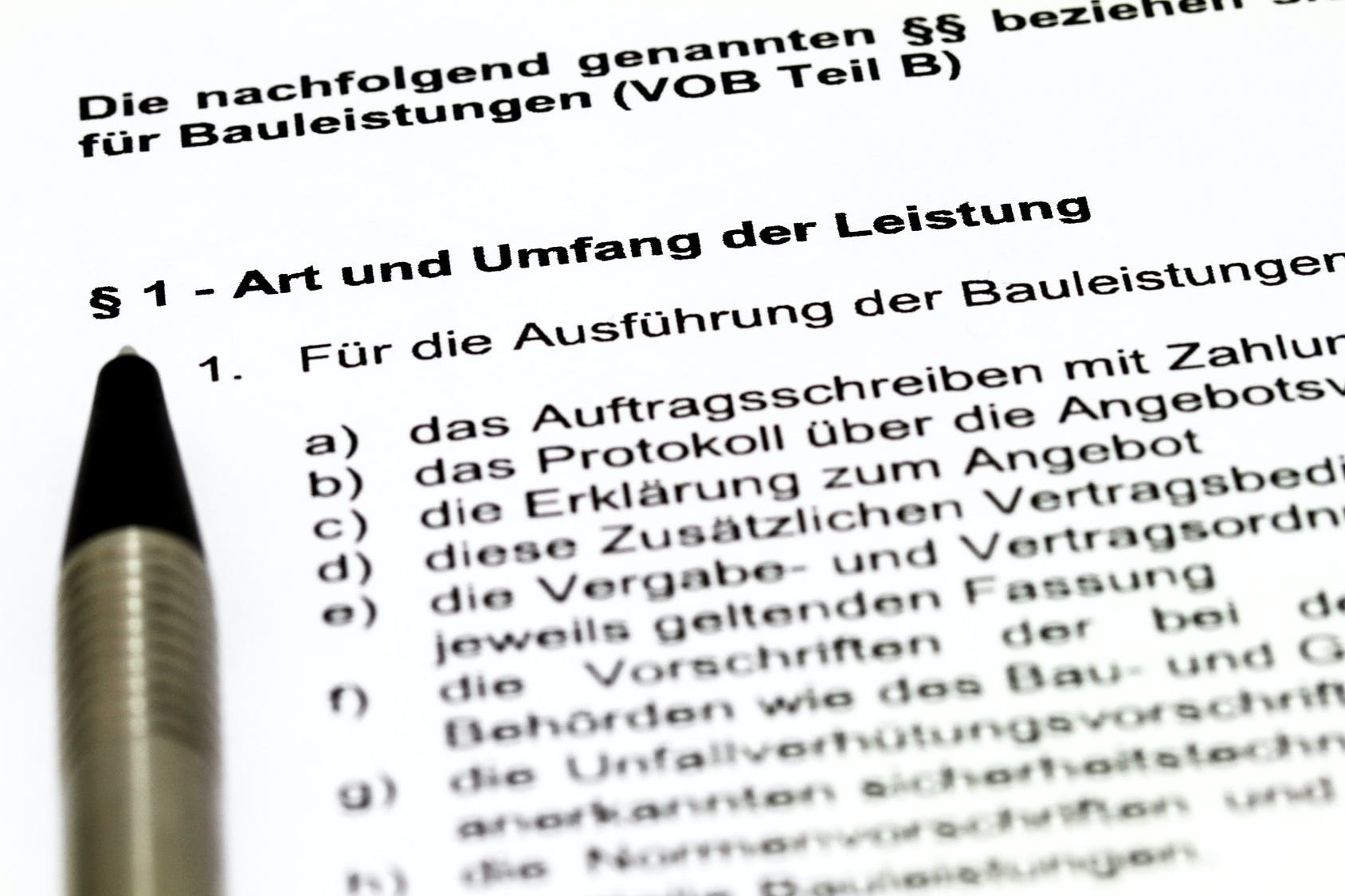 Paragraphen und Bauleistungen