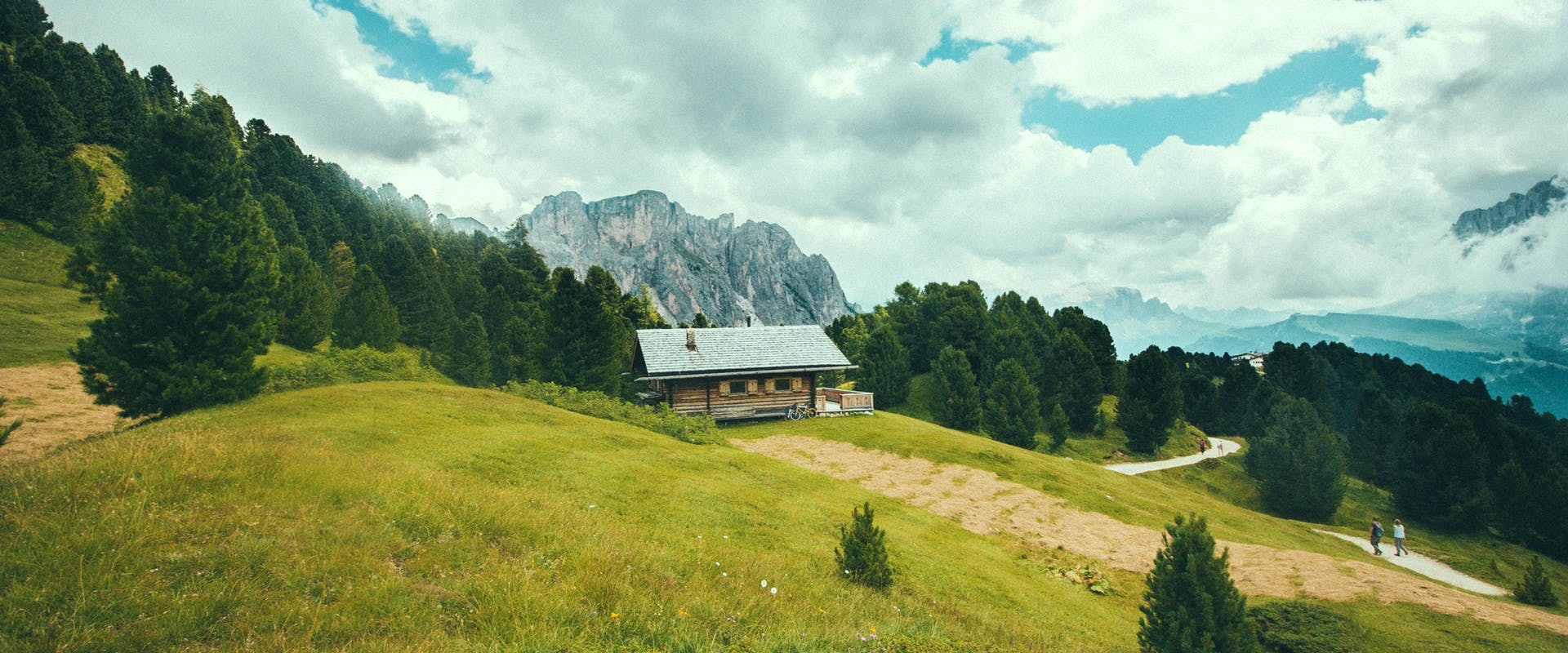 Haus am Hang bauen | Fertighaus.de Ratgeber Haus am Hang bauen | Fertighaus.de Ratgeber