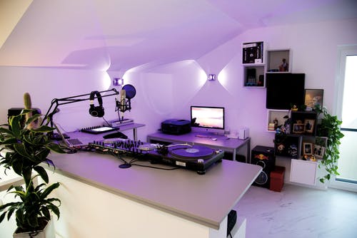 DJ Studio im eigenen Haus