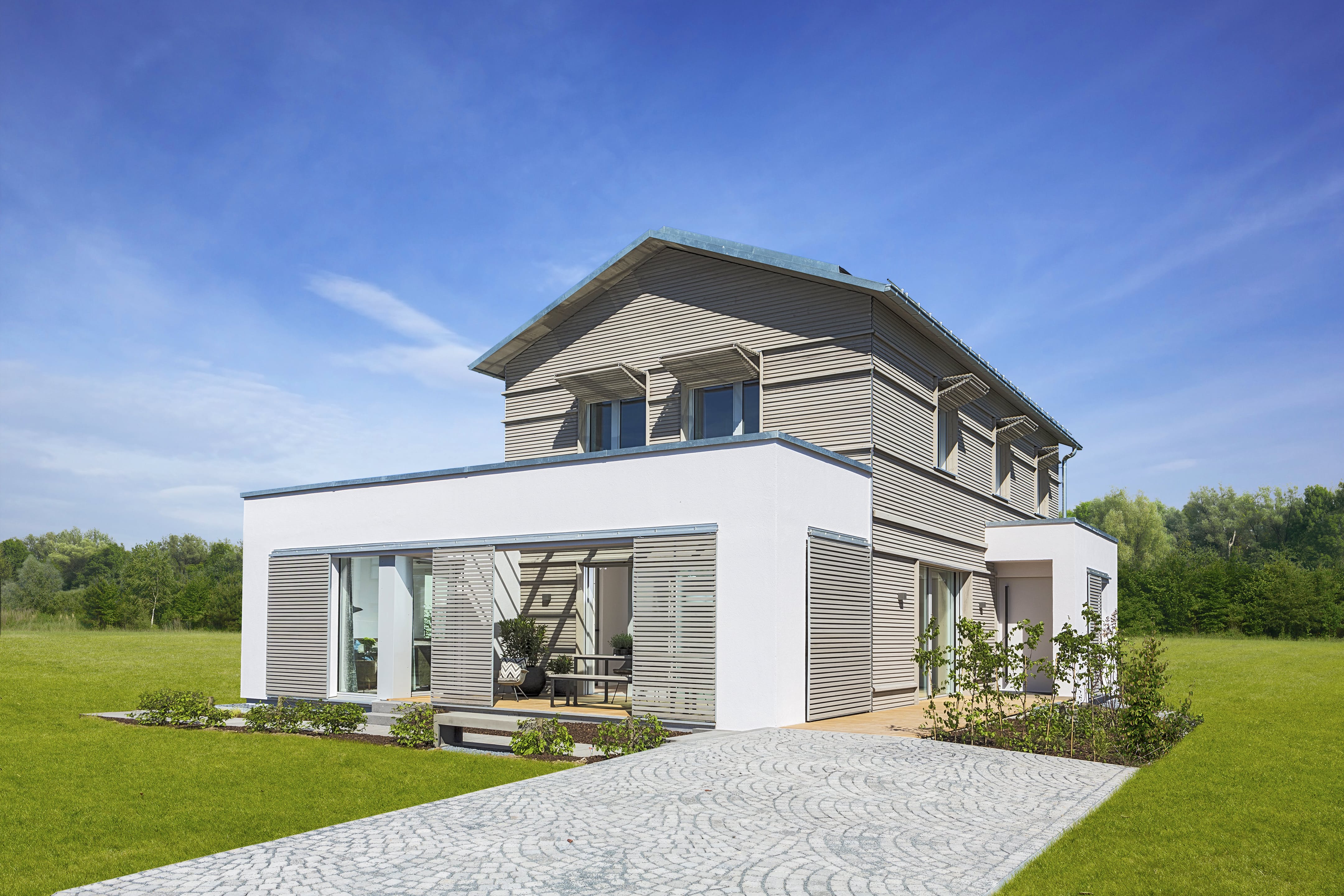 Fertighaus NaturDesign - Musterhaus Köln von Bau-Fritz Schlüsselfertig ab 1230000€, Satteldach-Klassiker Außenansicht 1