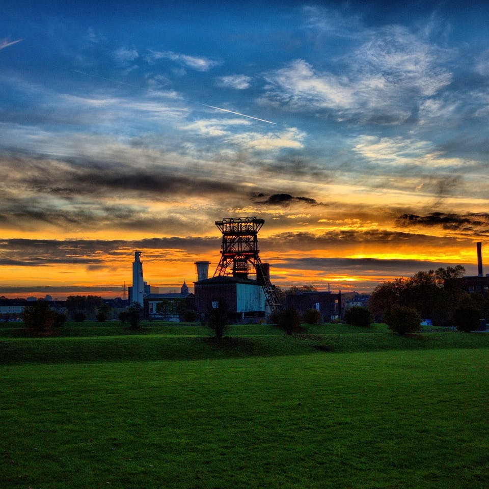 Landschaft in Nordrhein-Westfalen bei Sonnenuntergang