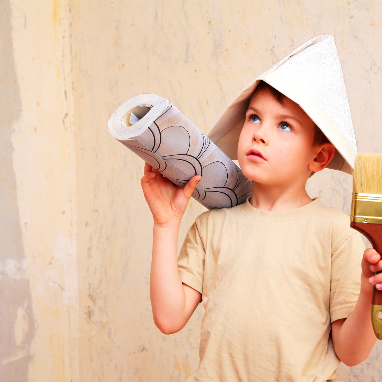 So wird das Tapezieren zum Kinderspiel Fertighaus.de Ratgeber