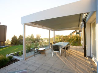 Überdachte Terrasse