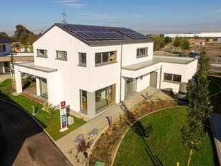 Fertighaus Vitalis von Büdenbender Hausbau, Satteldach-Klassiker Außenansicht 4