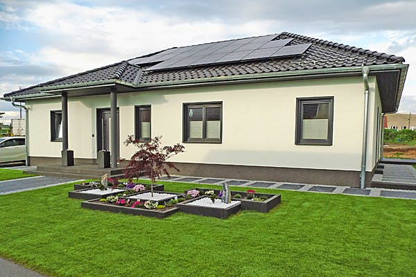 a13ecfe9_portraitblock2