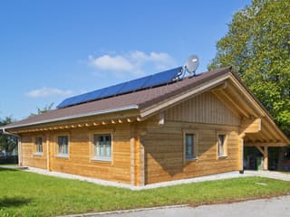 Fertighaus Achat von BayernBlock Ausbauhaus ab 101900€, Blockhaus Außenansicht 1