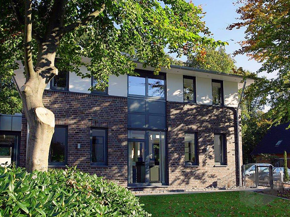 Aida - HausManufaktur Nordhorn von GUSSEK HAUS Außenansicht
