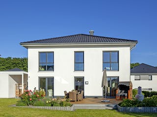 Massivhaus Ihle von AIM Hausbau, Stadtvilla Außenansicht 3
