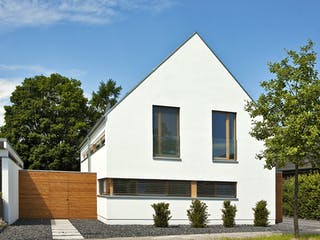 Massivhaus Immel von AIM Hausbau, Satteldach-Klassiker Außenansicht 2