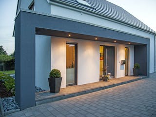 Massivhaus Vettel von AIM Hausbau, Satteldach-Klassiker Außenansicht 3