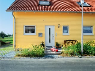 Fertighaus Varios 131 von Keitel-Haus, Satteldach-Klassiker Außenansicht 2