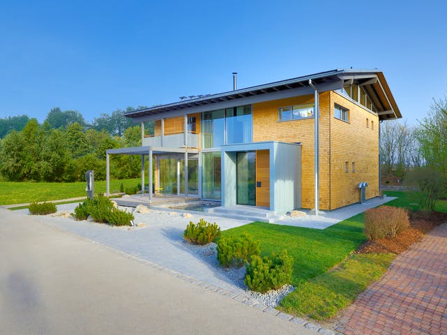 Modernes Alpenhaus aus Holz