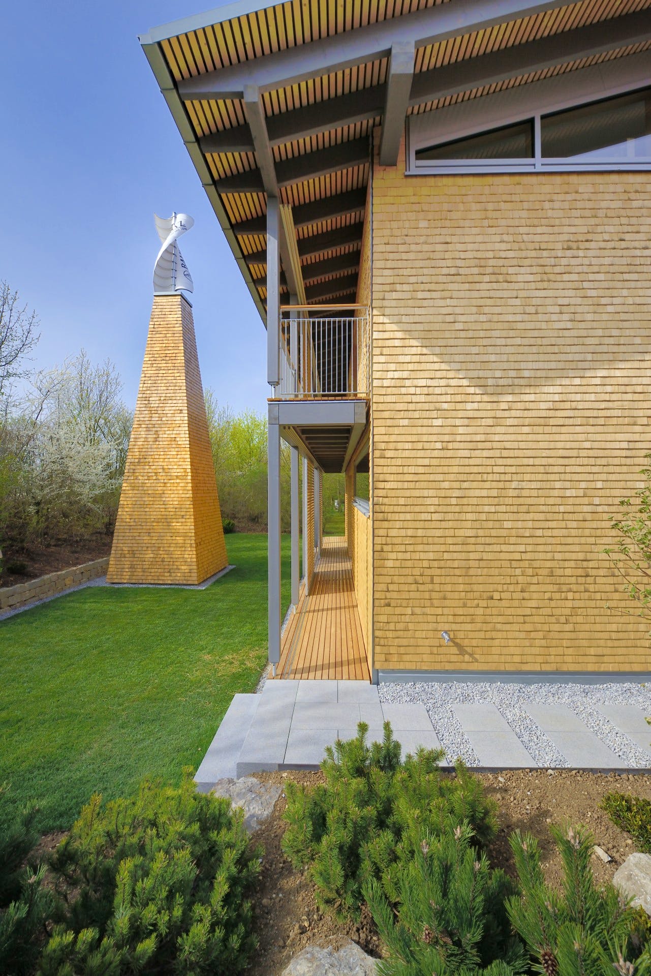 Fertighaus Alpenchic von Bau-Fritz Schlüsselfertig ab 780000€, Satteldach-Klassiker Außenansicht 11