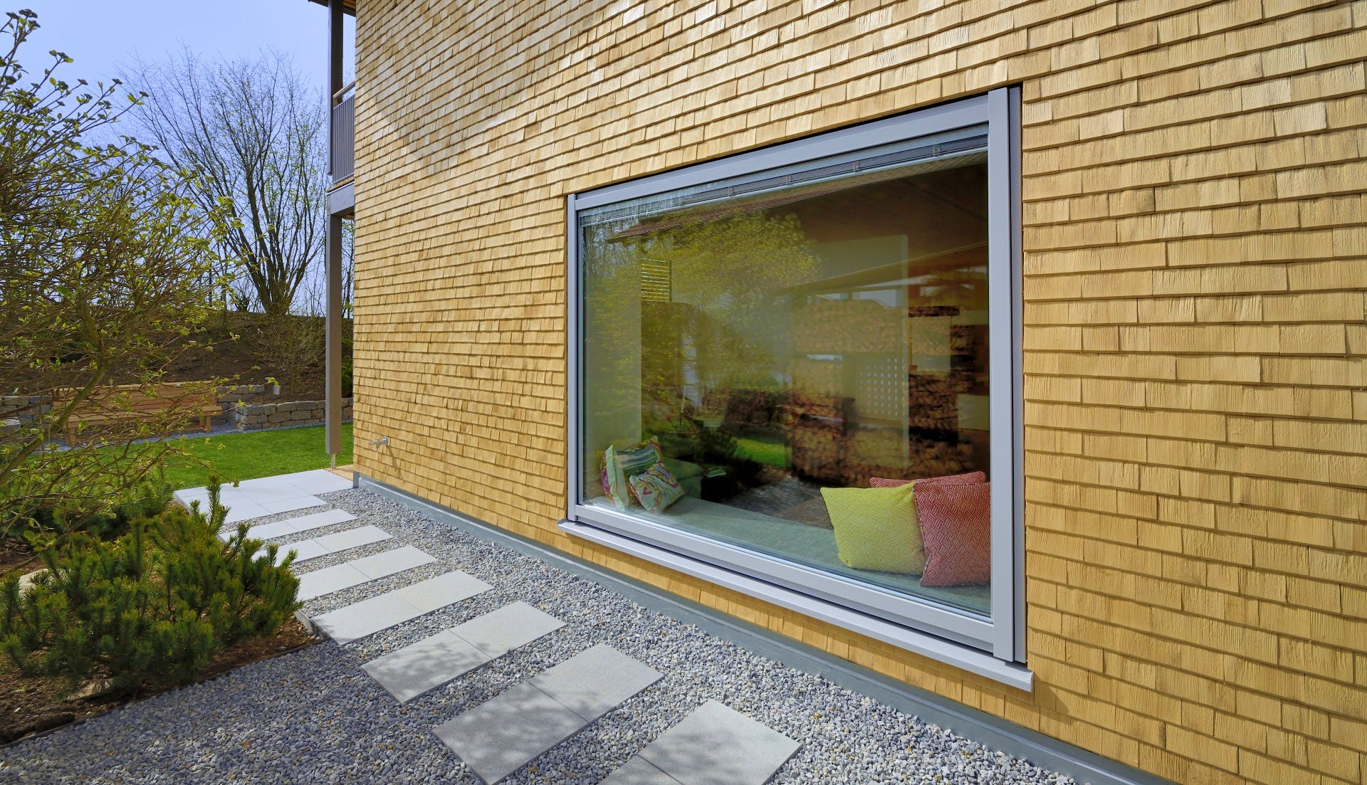 Fertighaus Alpenchic von Bau-Fritz Schlüsselfertig ab 780000€, Satteldach-Klassiker Außenansicht 10