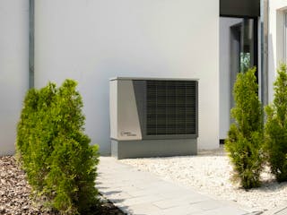 Wärmepumpe vor Haus Wärmepumpe vor Haus