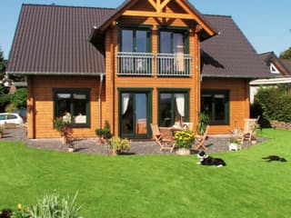 Fertighaus Apfelbaum von Stommel Haus Schlüsselfertig ab 390000€, Blockhaus Außenansicht 1