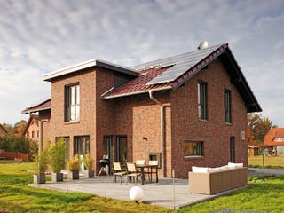 Fertighaus AVEO von FingerHaus, Satteldach-Klassiker Außenansicht 2