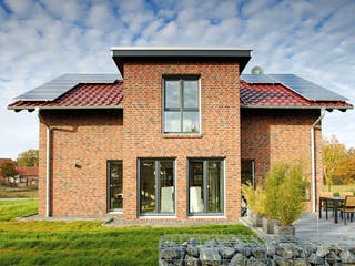 Fertighaus AVEO von FingerHaus, Satteldach-Klassiker Außenansicht 3