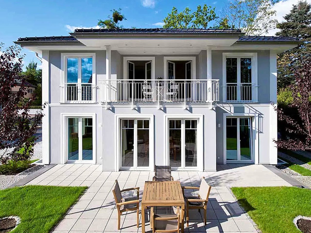 Massivhaus Grunewald von Aye-Bau Schlüsselfertig ab 457500€, Stadtvilla Außenansicht 1