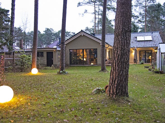 Massivhaus Weißensee von Aye-Bau Schlüsselfertig ab 399400€, Bungalow Außenansicht 3