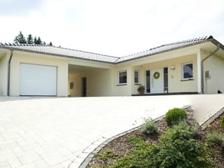 Fertighaus Cilia von Fingerhut Haus Schlüsselfertig ab 474890€, Bungalow Außenansicht 2