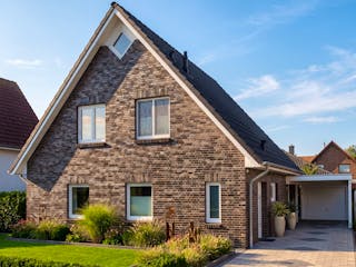 Massivhaus Satteldach 144 von AMR-Wohnbau Schlüsselfertig ab 317000€, Satteldach-Klassiker Außenansicht 1