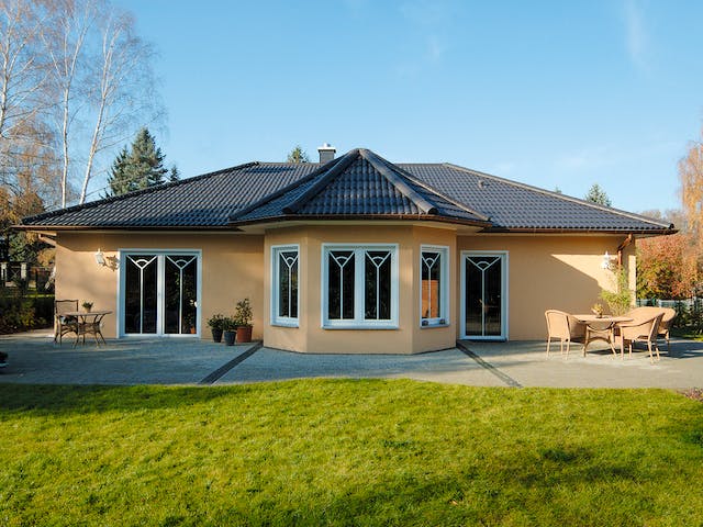 Fertighaus Libereco von Fingerhut Haus Schlüsselfertig ab 410251€, Bungalow Außenansicht 2