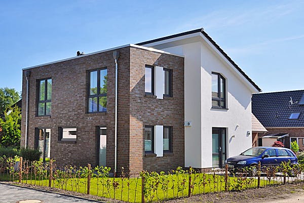 b2f5a4b5_portraitblock1