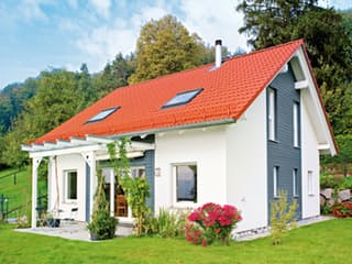 Fertighaus Balance 100 von WeberHaus Schlüsselfertig ab 234882€, Satteldach-Klassiker Außenansicht 1