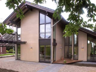 Fertighaus Bambus von Stommel Haus Schlüsselfertig ab 300000€, Blockhaus Außenansicht 5