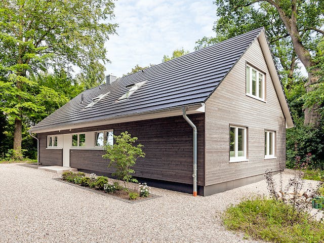 Fertighaus Jesteburg von Bardowicks.Haus und Holzbau Schlüsselfertig ab 560000€, Satteldach-Klassiker Außenansicht 2