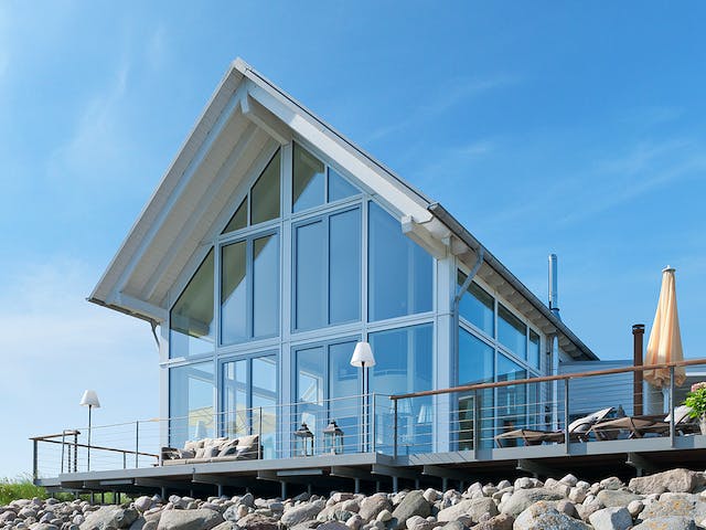 Fertighaus Mommsen - Kundenhaus von Bau-Fritz Schlüsselfertig ab 730000€, Satteldach-Klassiker Außenansicht 4
