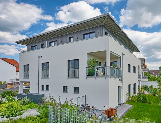Barrierefreies Mehrfamilienhaus mit 3 Etagen und Aufzug von Bau-Fritz