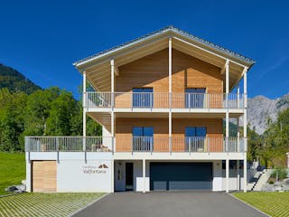 Fertighaus Mehrfamilienhaus Valfontana von Bau-Fritz - Mehrfamilienhäuser Schlüsselfertig ab 1290000€, Außenansicht 3