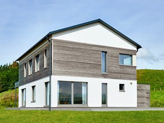 Fertighaus Gruber - Kundenhaus von Bau-Fritz Schlüsselfertig ab 765000€, Satteldach-Klassiker Außenansicht 3