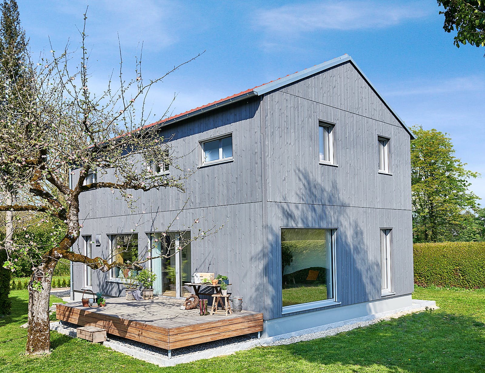 Fertighaus Remiger - Kundenhaus von Bau-Fritz Schlüsselfertig ab 470000€, Satteldach-Klassiker Außenansicht 2