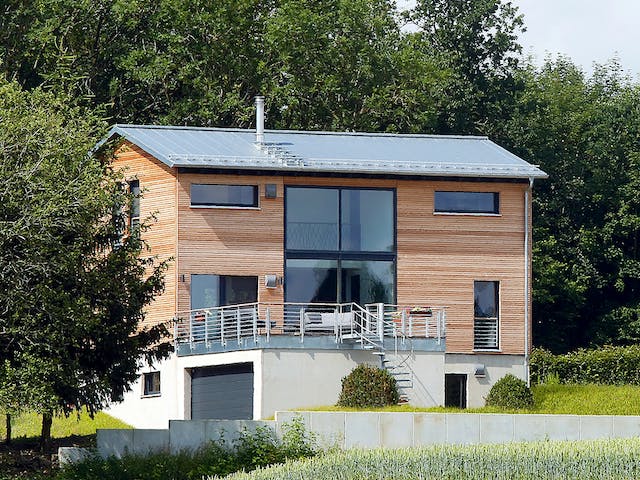 Fertighaus Schellenberg - Kundenhaus von Bau-Fritz Schlüsselfertig ab 725000€, Satteldach-Klassiker Außenansicht 2
