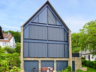 Fertighaus Steffen - Kundenhaus von Bau-Fritz Schlüsselfertig ab 1300000€, Satteldach-Klassiker Außenansicht 4