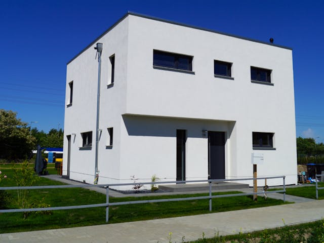 Massivhaus Bauhaus 127 von NEWE-Massivhaus Schlüsselfertig ab 209160€, Cubushaus Außenansicht 2