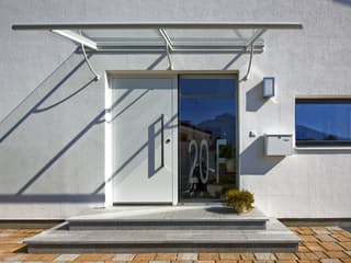 Fertighaus Bayerisch Gmain von Regnauer Hausbau Schlüsselfertig ab 379645€, Satteldach-Klassiker Außenansicht 9