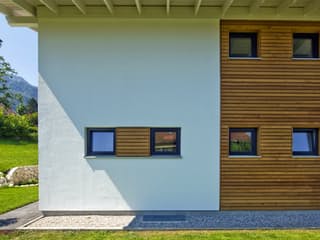 Fertighaus Bayerisch Gmain von Regnauer Hausbau Schlüsselfertig ab 379645€, Satteldach-Klassiker Außenansicht 10