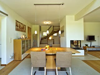 Fertighaus Bayerisch Gmain von Regnauer Hausbau Schlüsselfertig ab 379645€, Satteldach-Klassiker Innenansicht 1