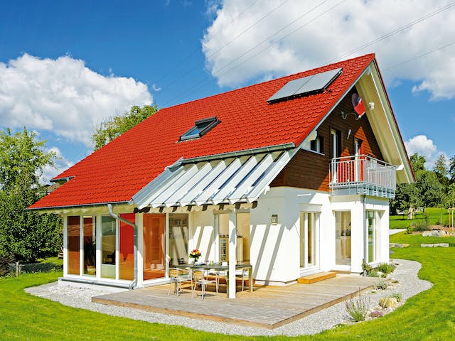 Fertighaus Bechstein von WEISS Holzhausbau und Haustechnik, Satteldach-Klassiker Außenansicht 1